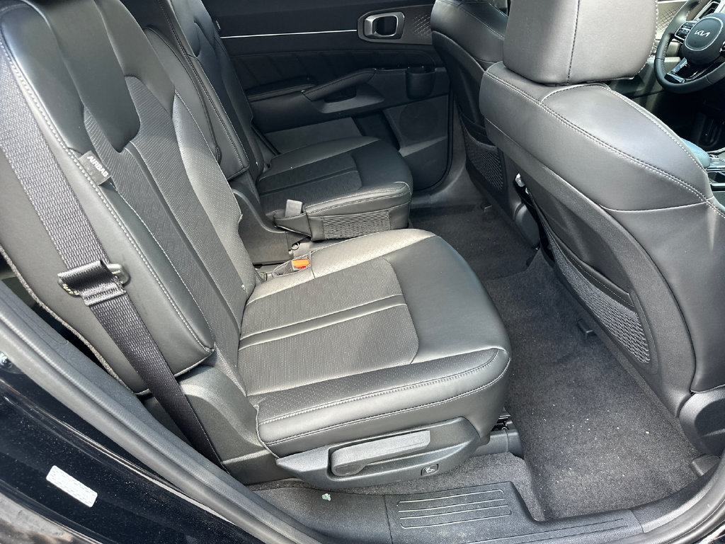New 2025 Kia Sorento SX FWD image 14