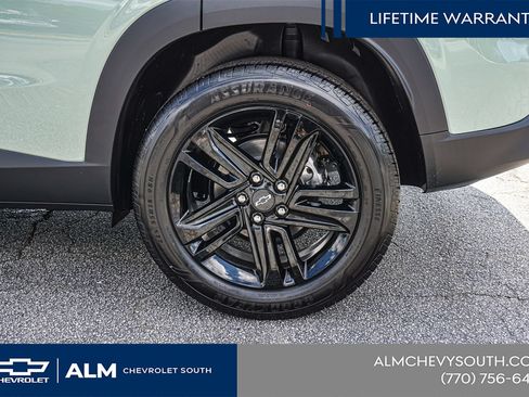 New 2026 Chevrolet Trax ACTIV w/ Sunroof Package FWD image 13