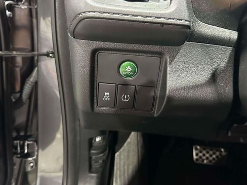 Used 2021 Honda HR-V Sport image 17