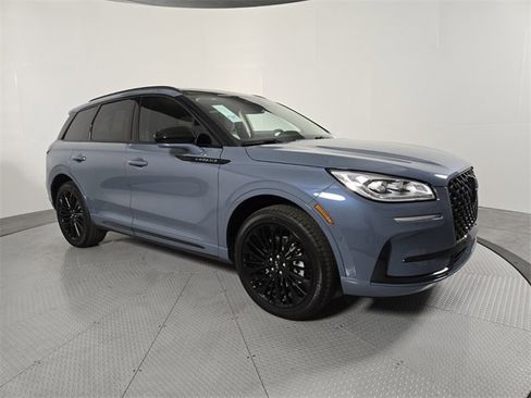 New 2025 Lincoln Corsair Grand Touring w/ Jet Appearance Package image 2