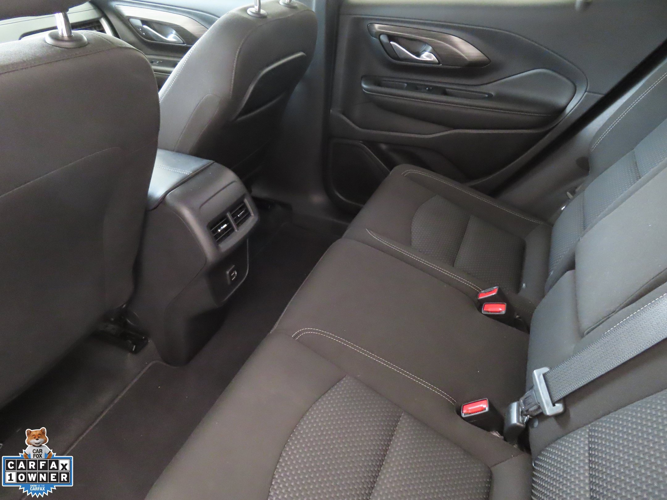 Used 2024 GMC Terrain SLE AWD/4WD image 22
