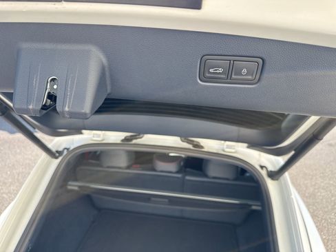 Used 2024 Genesis GV70 2.5T w/ Sport Prestige Package image 11