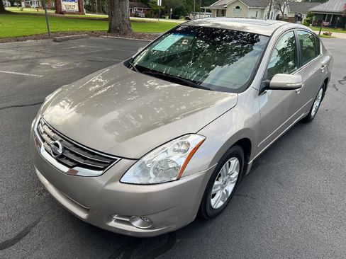 Used 2011 Nissan Altima 2.5 SL w/ 2.5SL Pkg image 2