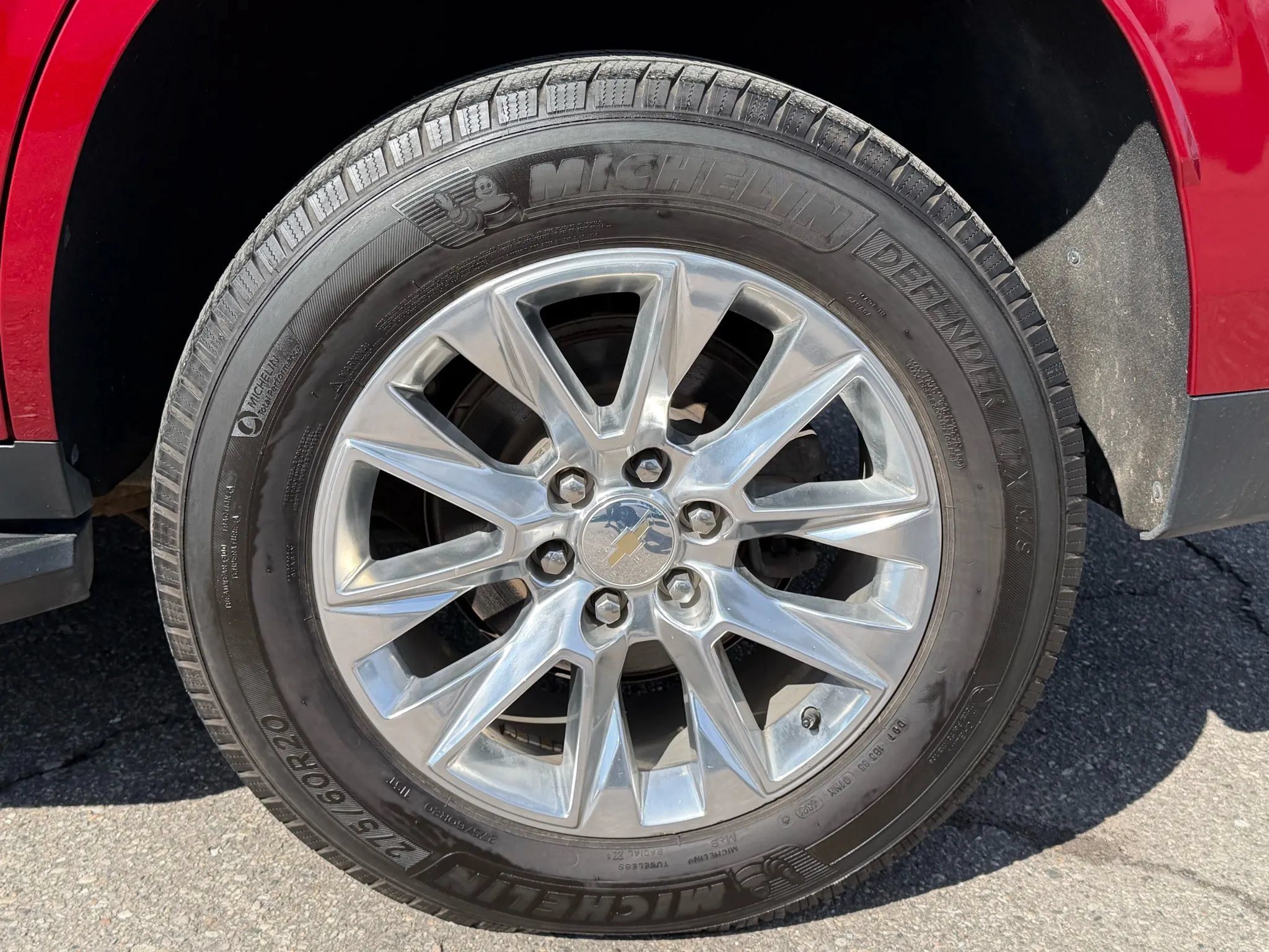 Used 2021 Chevrolet Tahoe Premier AWD/4WD image 11
