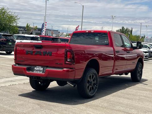 New 2026 RAM 3500 Big Horn AWD/4WD image 7
