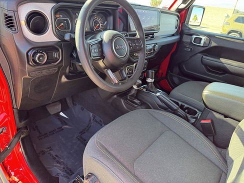 Certified 2025 Jeep Wrangler Unlimited Sport AWD/4WD image 15