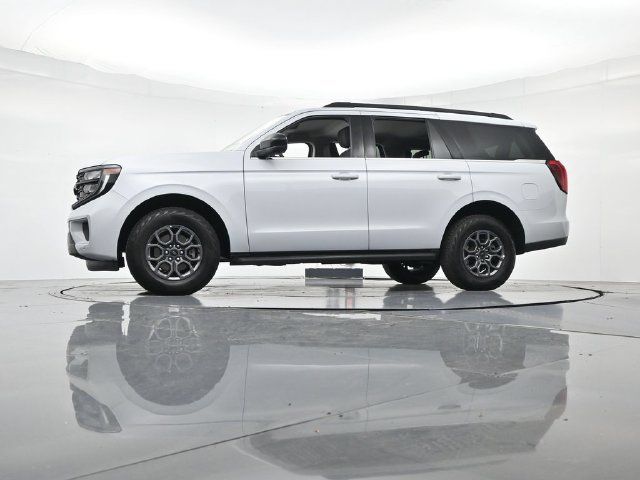 Used 2025 Ford Expedition Active RWD image 40