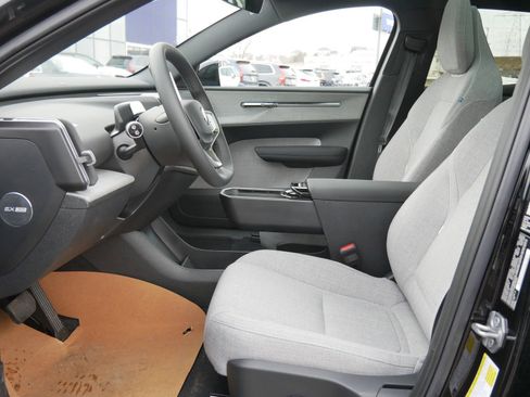 New 2026 Volvo EX30 Ultra w/ Climate Package image 5