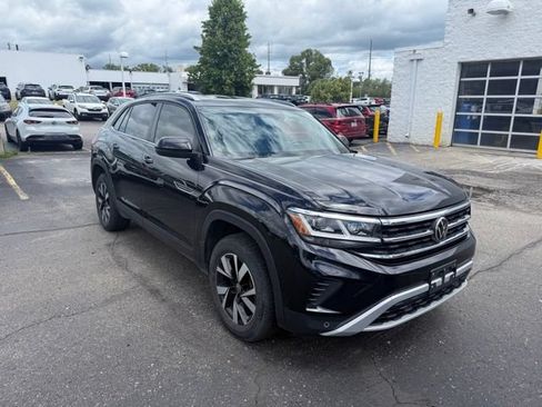 Used 2021 Volkswagen Atlas Cross Sport SE AWD/4WD image 4