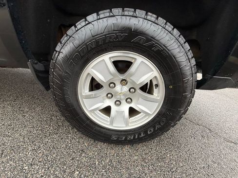 Used 2018 Chevrolet Silverado 1500 LT w/ All Star Edition image 33