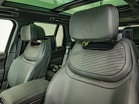 New 2026 Land Rover Range Rover SV AWD/4WD image 31