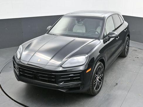 New 2026 Porsche Cayenne image 37