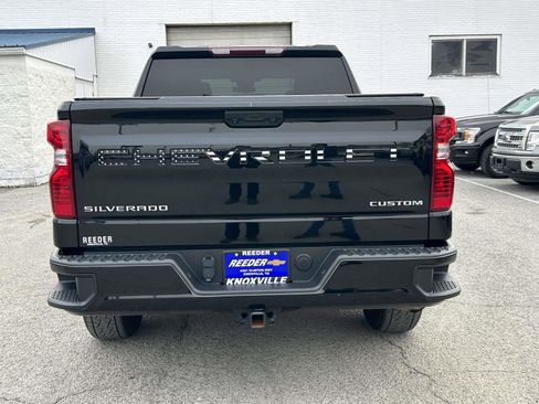 Used 2022 Chevrolet Silverado 1500 Custom image 4