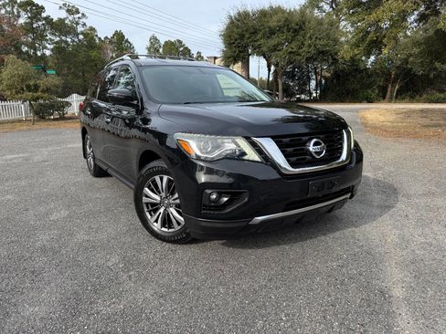 Used 2018 Nissan Pathfinder SL image 36