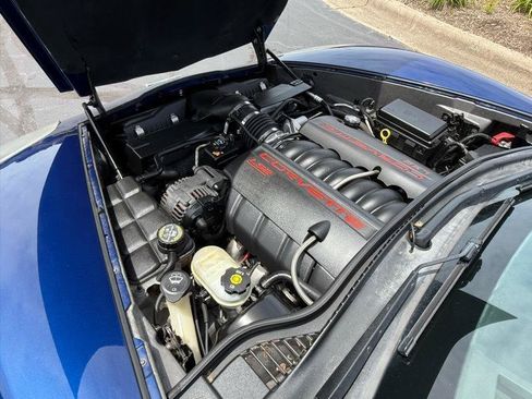 Used 2005 Chevrolet Corvette Coupe w/ Preferred Equipment Group RWD image 23