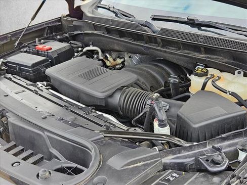 Used 2022 Chevrolet Tahoe Z71 w/ Luxury Package image 25