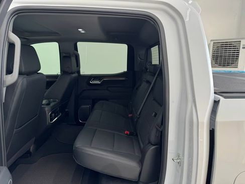 Used 2025 GMC Sierra 1500 Denali w/ Denali Reserve Package AWD/4WD image 18