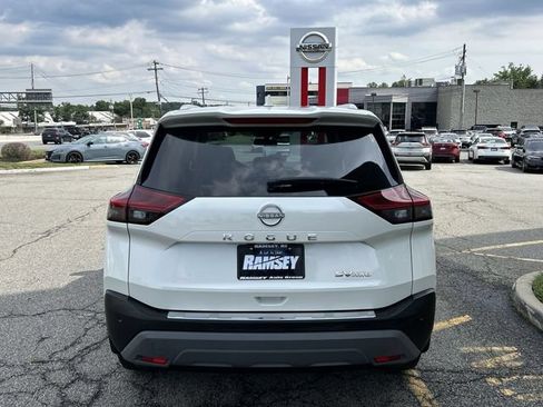 Certified 2023 Nissan Rogue SV w/ SV Premium B Package AWD/4WD image 26
