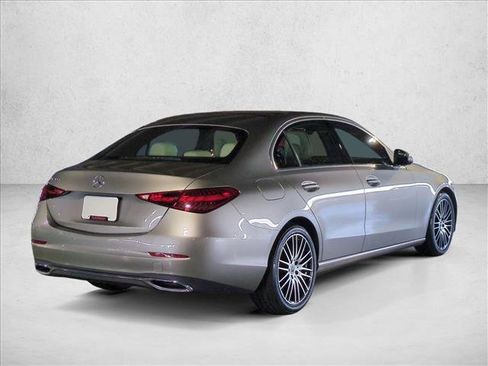 Used 2023 Mercedes-Benz C 300 Sedan image 5