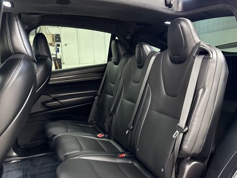 Used 2023 Tesla Model X Base image 13