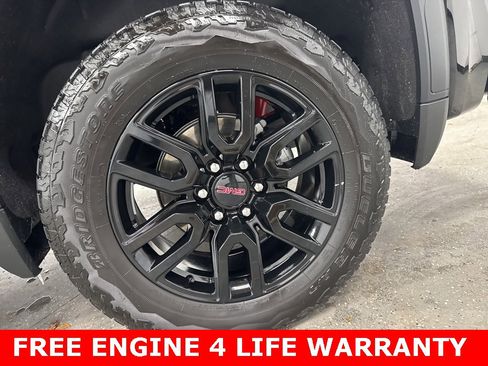 Used 2024 GMC Sierra 1500 Elevation w/ LPO, Elevation Black Package image 5