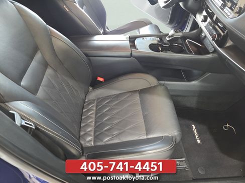 Used 2021 Nissan Rogue Platinum FWD image 26