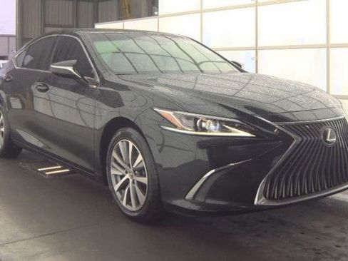 Used 2021 Lexus ES 350 w/ Premium Package FWD image 4