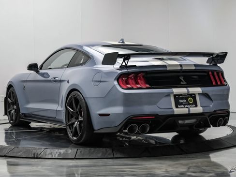 Used 2022 Ford Mustang Shelby GT500 w/ Carbon Fiber Track Pack RWD image 13