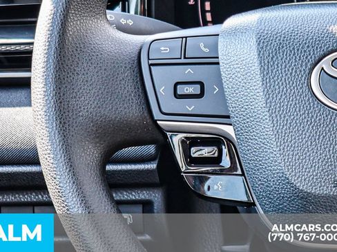 Used 2025 Toyota Camry LE FWD image 33