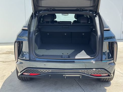 New 2026 Cadillac Lyriq V image 9