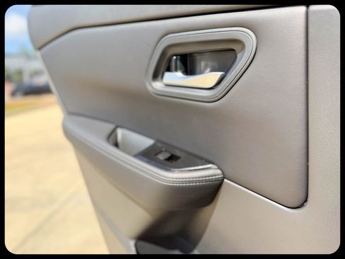 New 2026 Nissan Rogue SV FWD image 19