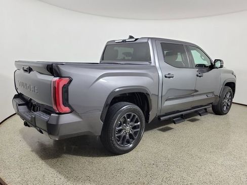 Used 2022 Toyota Tundra Platinum AWD/4WD image 5