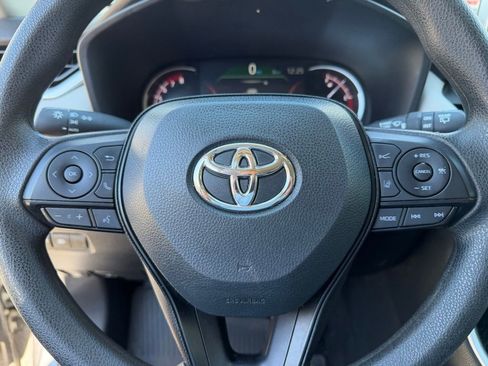 Used 2023 Toyota RAV4 XLE image 22