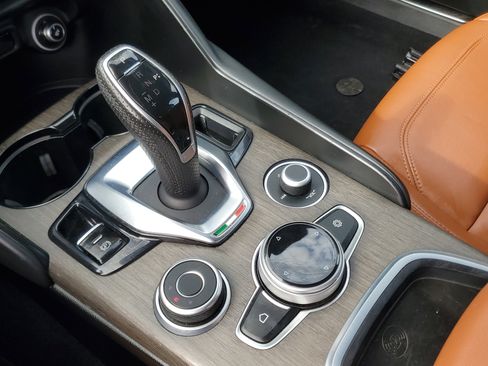 Used 2023 Alfa Romeo Giulia Ti image 25