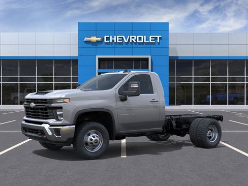 New 2025 Chevrolet Silverado 3500 W/T w/ WT Convenience Package image 2