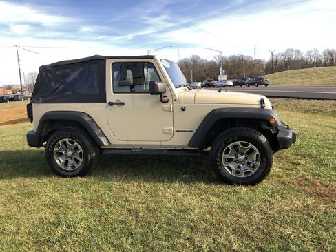 Used 2011 Jeep Wrangler Sport image 6