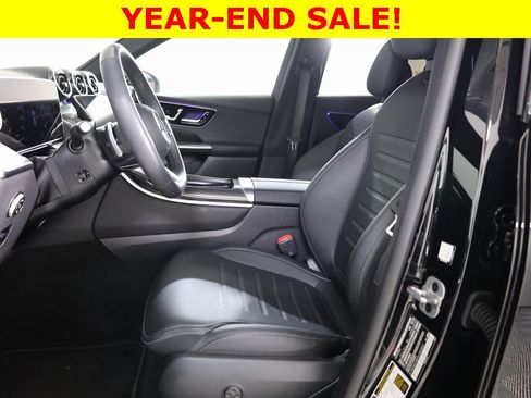 Used 2025 Mercedes-Benz GLC 300 4MATIC image 24