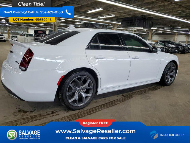 Used 2023 Chrysler 300 S w/ Comfort Group RWD image 4
