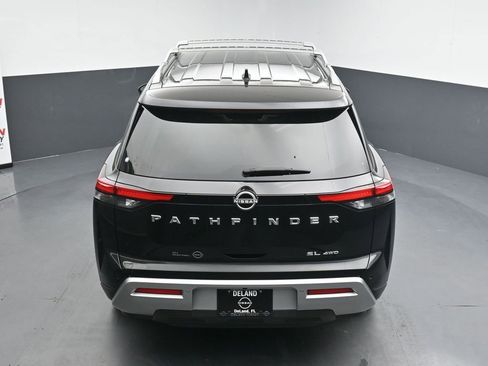 Used 2023 Nissan Pathfinder SL AWD/4WD image 31