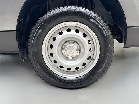 Used 2022 Ford Maverick XL image 29