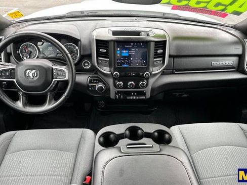 Used 2024 RAM 2500 Big Horn w/ Safety Group AWD/4WD image 16