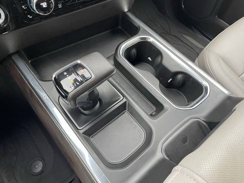 Used 2023 GMC Sierra 1500 SLT w/ SLT Premium Package image 19