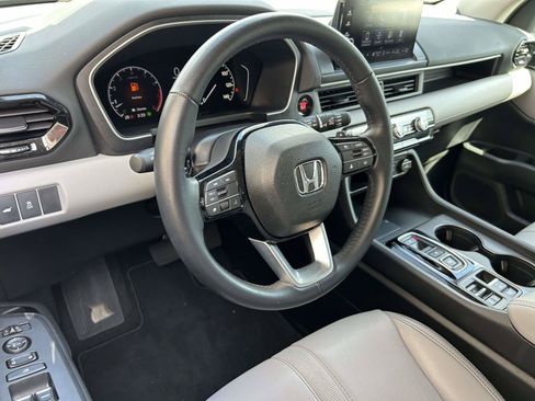 Certified 2024 Honda Pilot EX-L image 7
