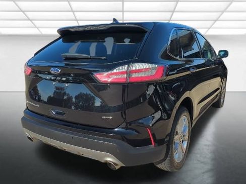 Used 2024 Ford Edge Titanium image 30