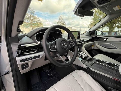 Used 2026 Acura MDX w/ Technology Package FWD image 2