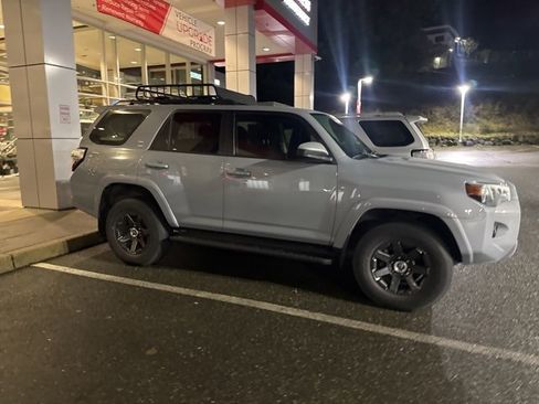 Used 2021 Toyota 4Runner Trail Special Edition image 7