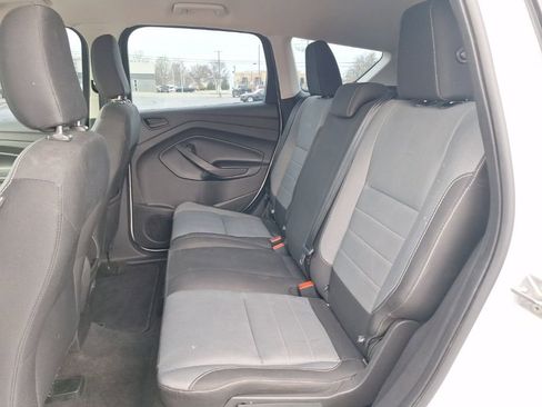 Used 2019 Ford Escape S image 18