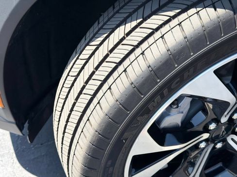 Used 2025 Ford Mustang Mach-E Select RWD image 17