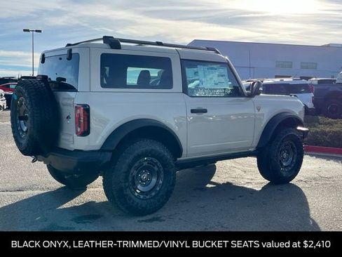 New 2025 Ford Bronco Badlands image 6