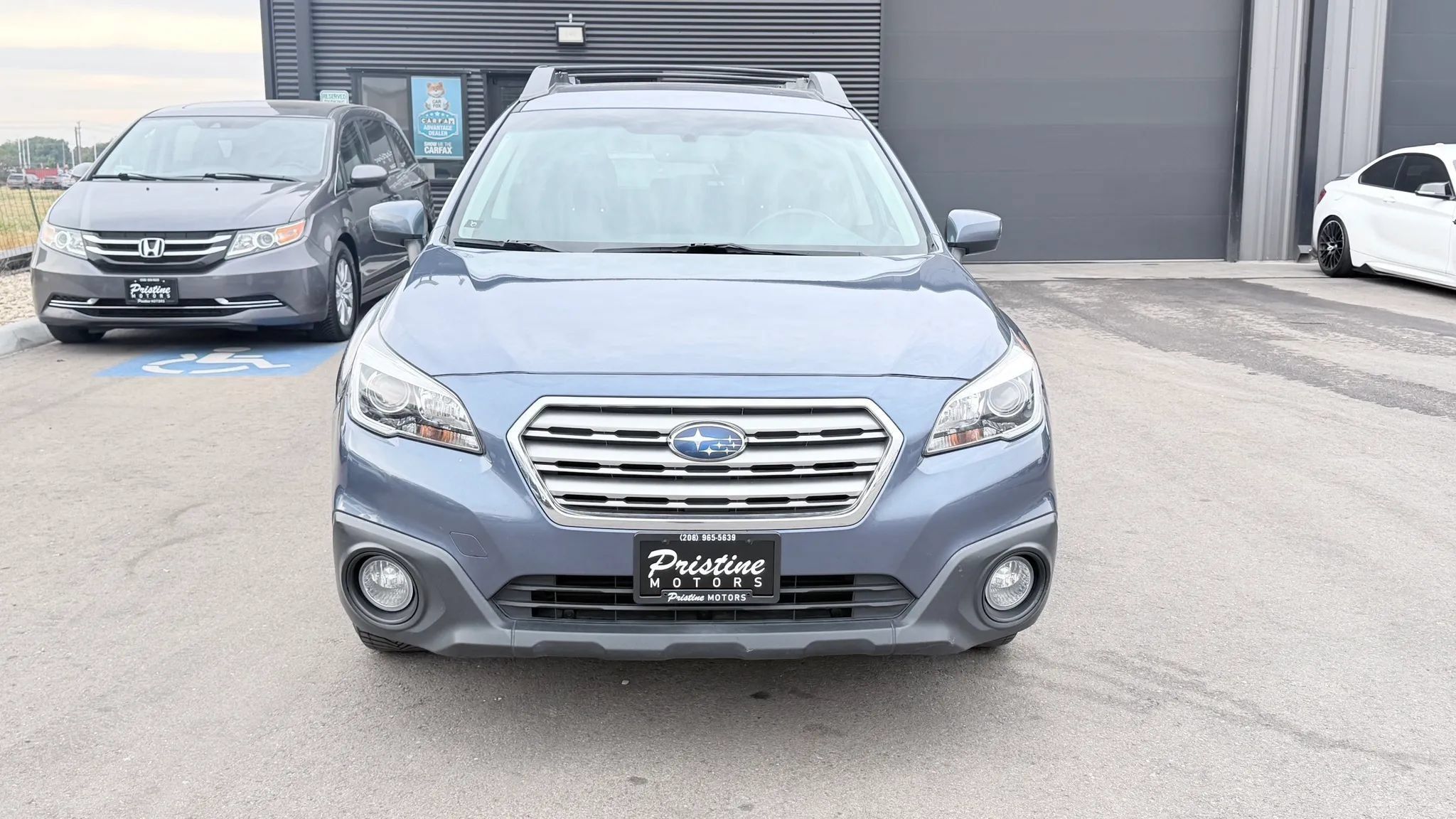 Used 2017 Subaru Outback 2.5i Premium w/ Popular Package #2 AWD/4WD image 3